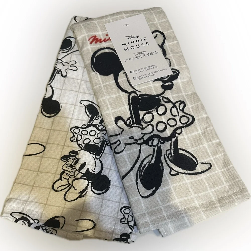 DISNEY MINNIE MOUSE TEA KITCHEN HAND TOWELS DECOR SET OF 2 CARTOON COLLECTIBLE